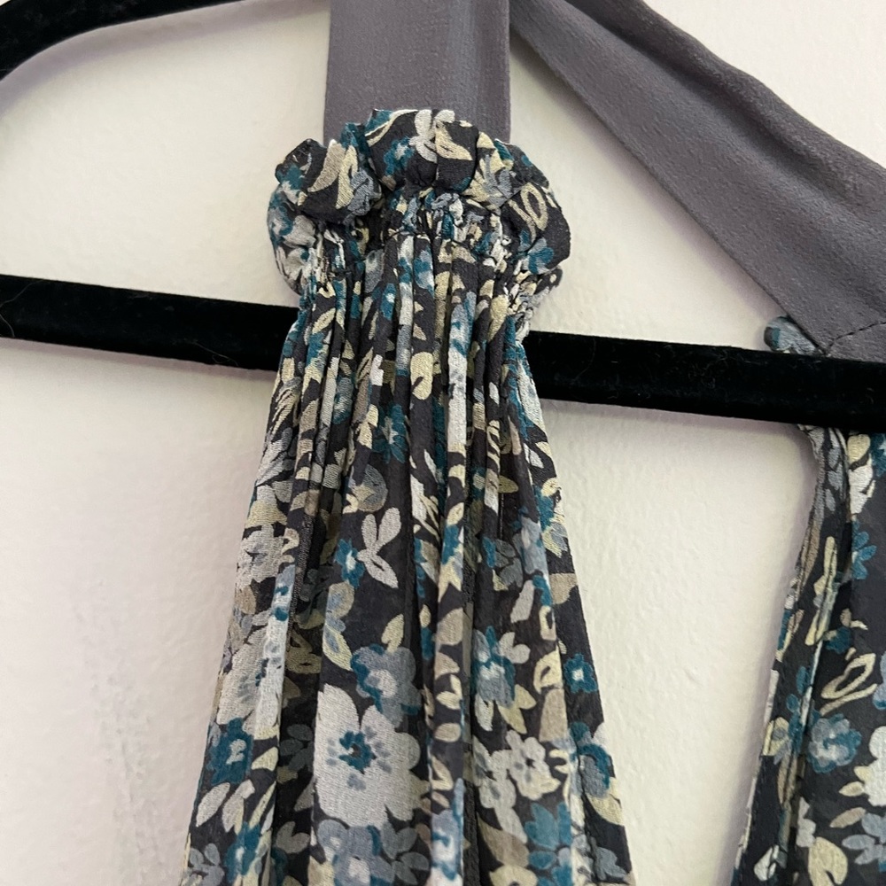 Joie woman silk floral print wrap sleeveless blouse - Picture 6 of 8